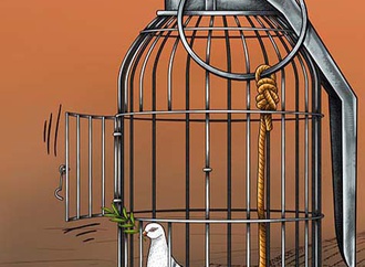 پرنده صلح در قفس