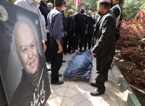 پیکر ایرج یکهزارع به خاک سپرده شد