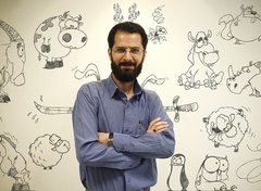 Majid Khosro Anjom
